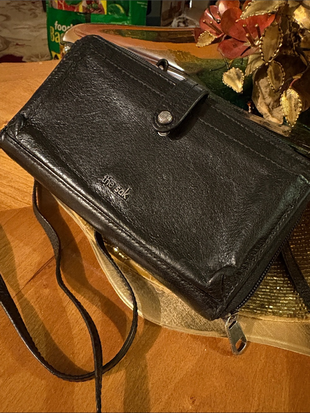 The Sak Black Leather Crossbody Wallet Purse with Snap Front